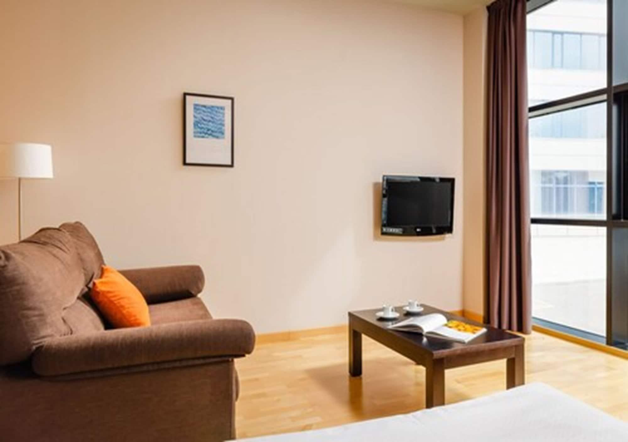 Aparthotel Wellness Paterna Exteriér fotografie