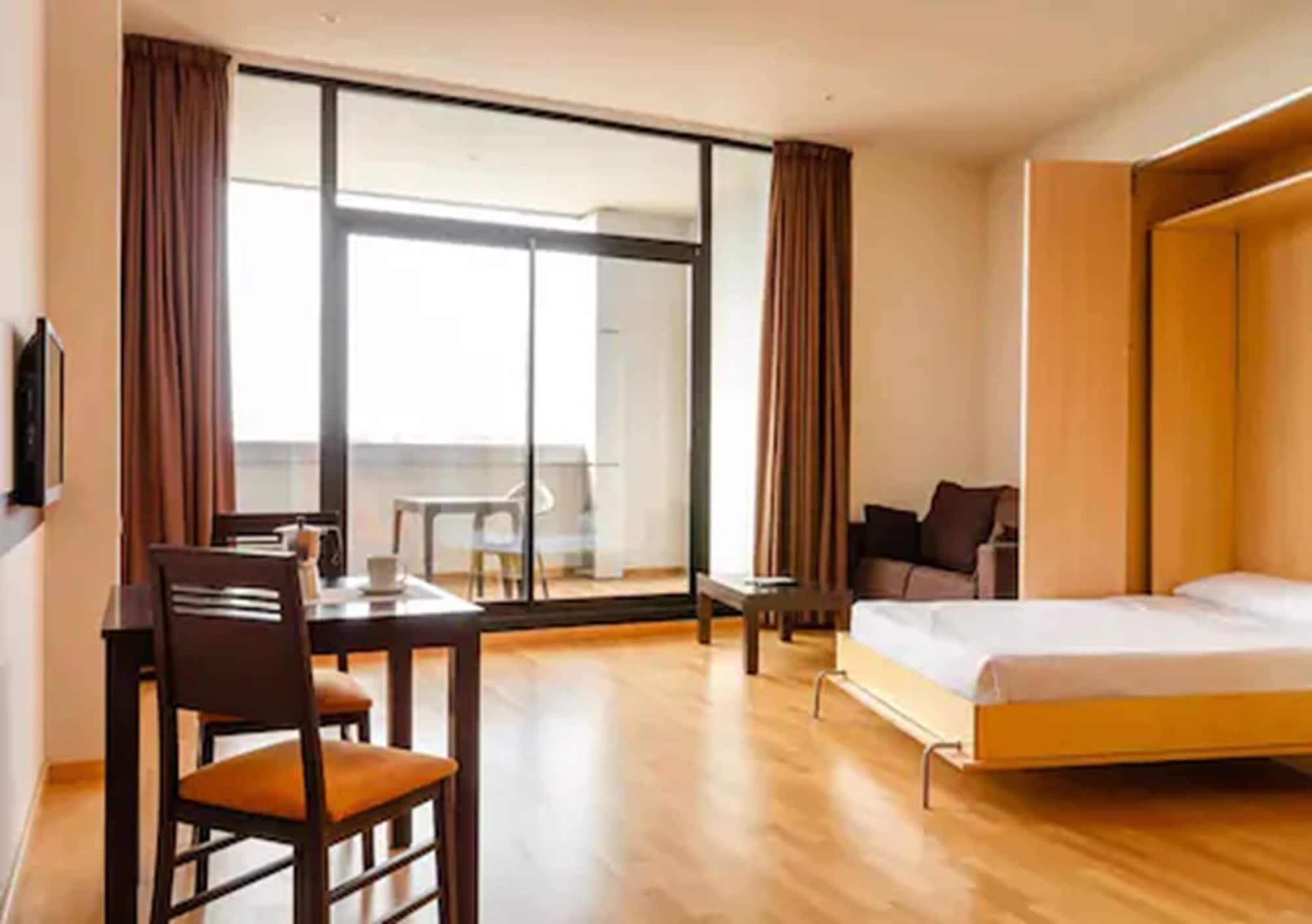 Aparthotel Wellness Paterna Exteriér fotografie
